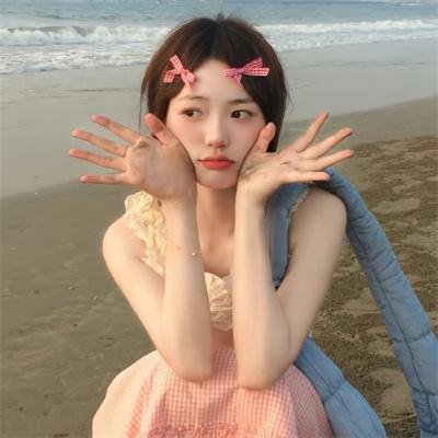 她不当女主很多年