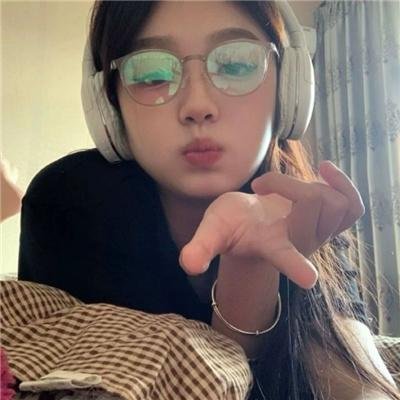 恋爱与友情之间2023